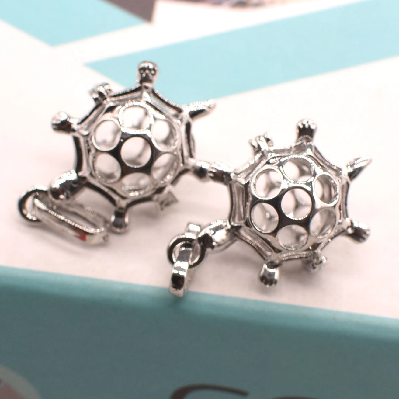 Pure Copper Hollow Small Turtle Sachet Ball Photo Box Pendant