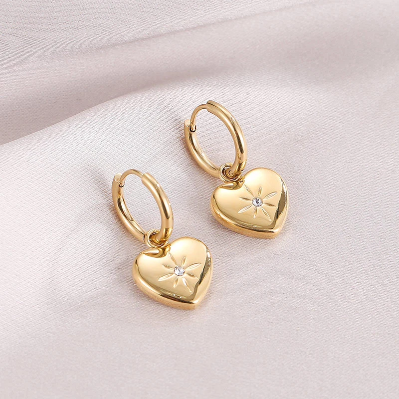 Fashion Women's Titanium Steel Heart Diamond Earrings