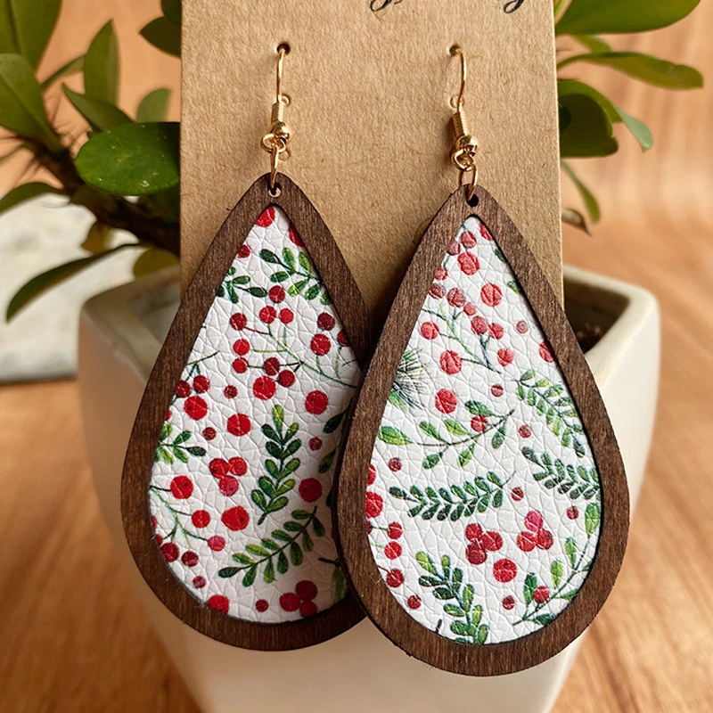 Christmas PU Leather Litchi Pattern Wooden Frame Earrings