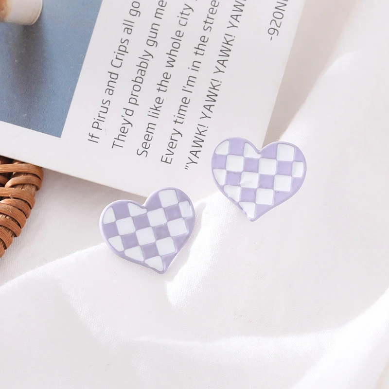 Three-dimensional Love Black And White Checkerboard Lattice Earrings