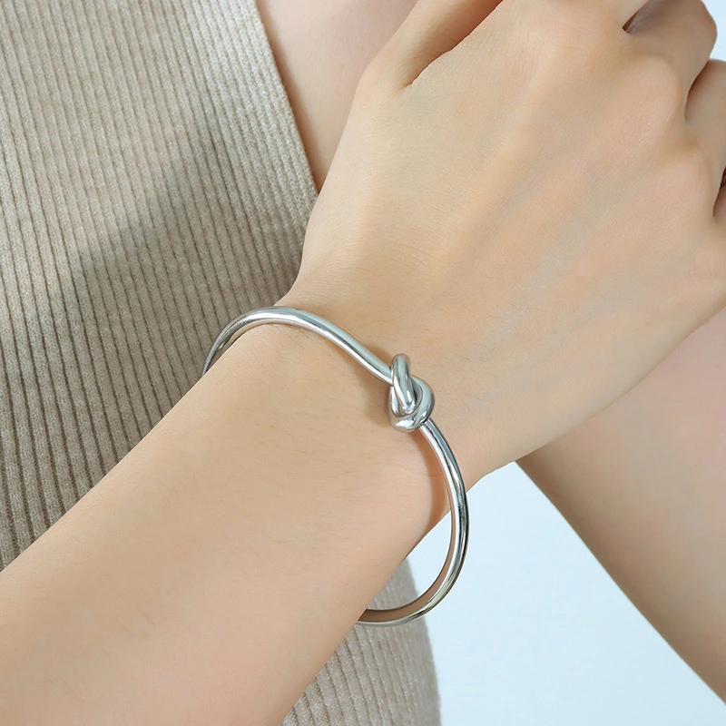 Personalized Fashion Thick And Thin Open Knotted Bracelet