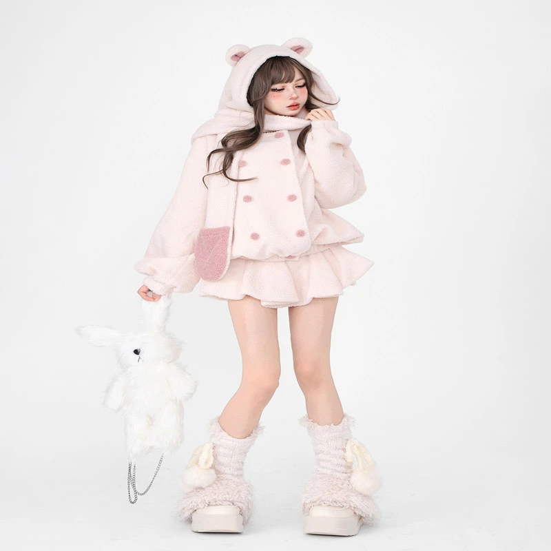 Hat And Scarf Integrated White Hooded Jacket