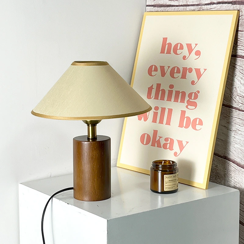 Fashion Personalized Bedroom Bedside Lamp