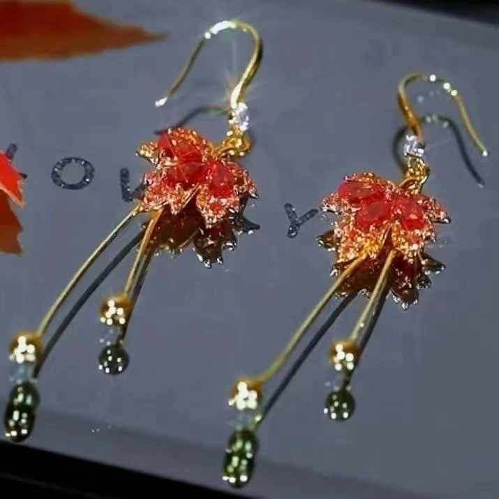 Red Maple Leaf Earrings Women's New Fashionable High-grade Silver Needle Retro Minority Simple