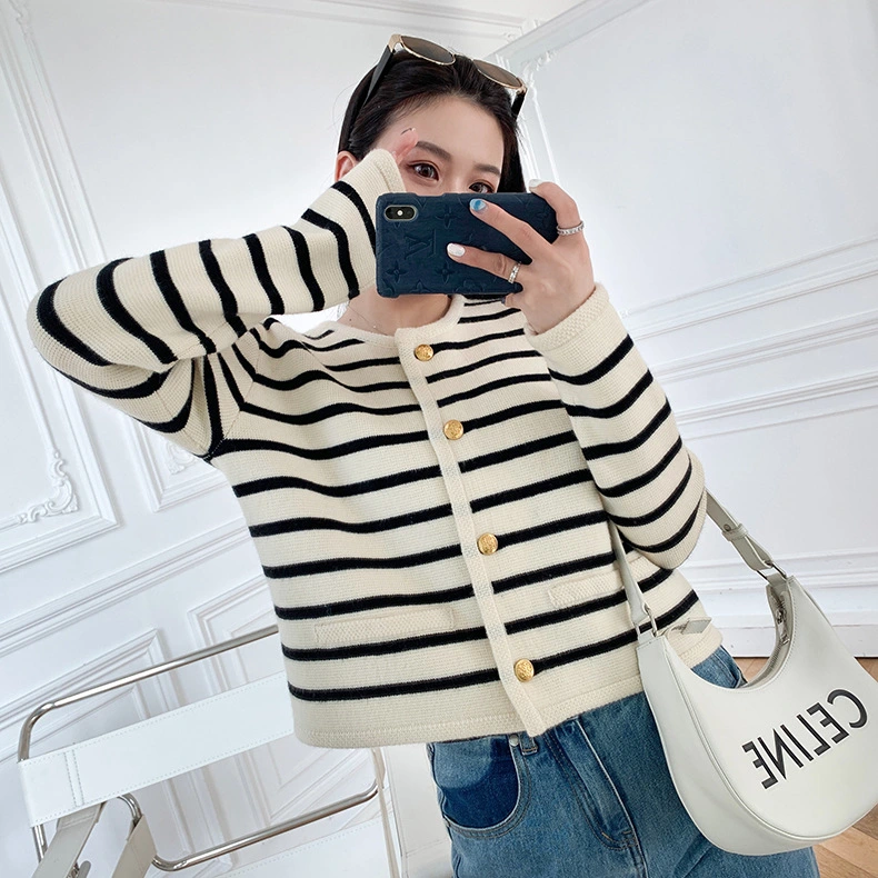 Women's Autumn And Winter New Round Neck Striped Knitted Cardigan Short Coat