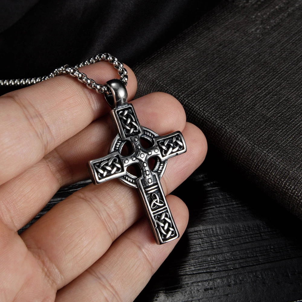 Retro Niche Design Cross Pendant