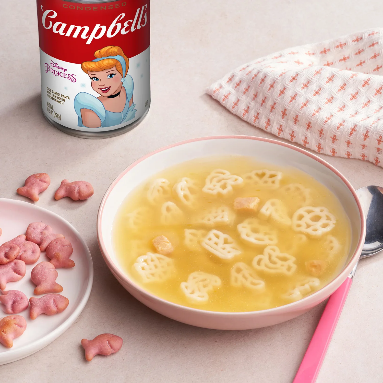 Campbell’s Condensed Kids Soup, Disney Princess Cool Shapes Pasta With Chicken in Chicken Broth, 10.5 oz Can