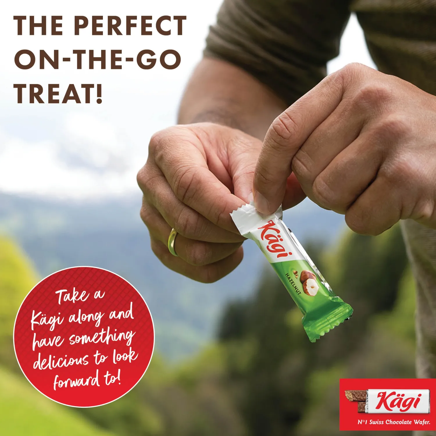 Swiss Milk Chocolate Covered Mini Wafers Cookies with Hazelnut Cream by Kägi, Individually Wrapped Treats, Crispy Coated Sweet Snacks, Chocolate Gift, Classic Kägi, 125g Bag