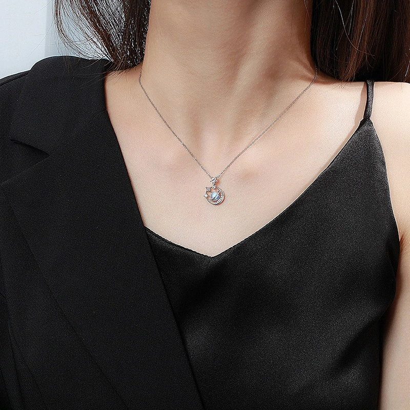 Women's Sterling Silver Simple Surround Planet Necklace Clavicle Chain