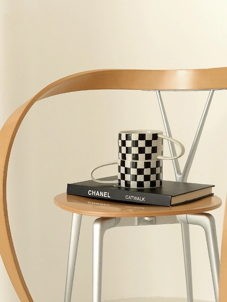 Design Black And White Checkerboard Mug Coffee Cup