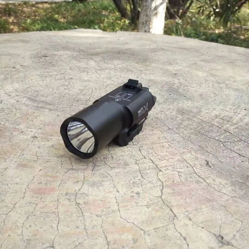 X300U Strong Light Tactics Hanging Flashlight