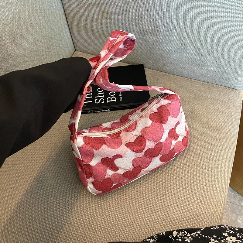 Fashionable Underarm Bag for Women Heart Pattern Velvet Shoulder Bag