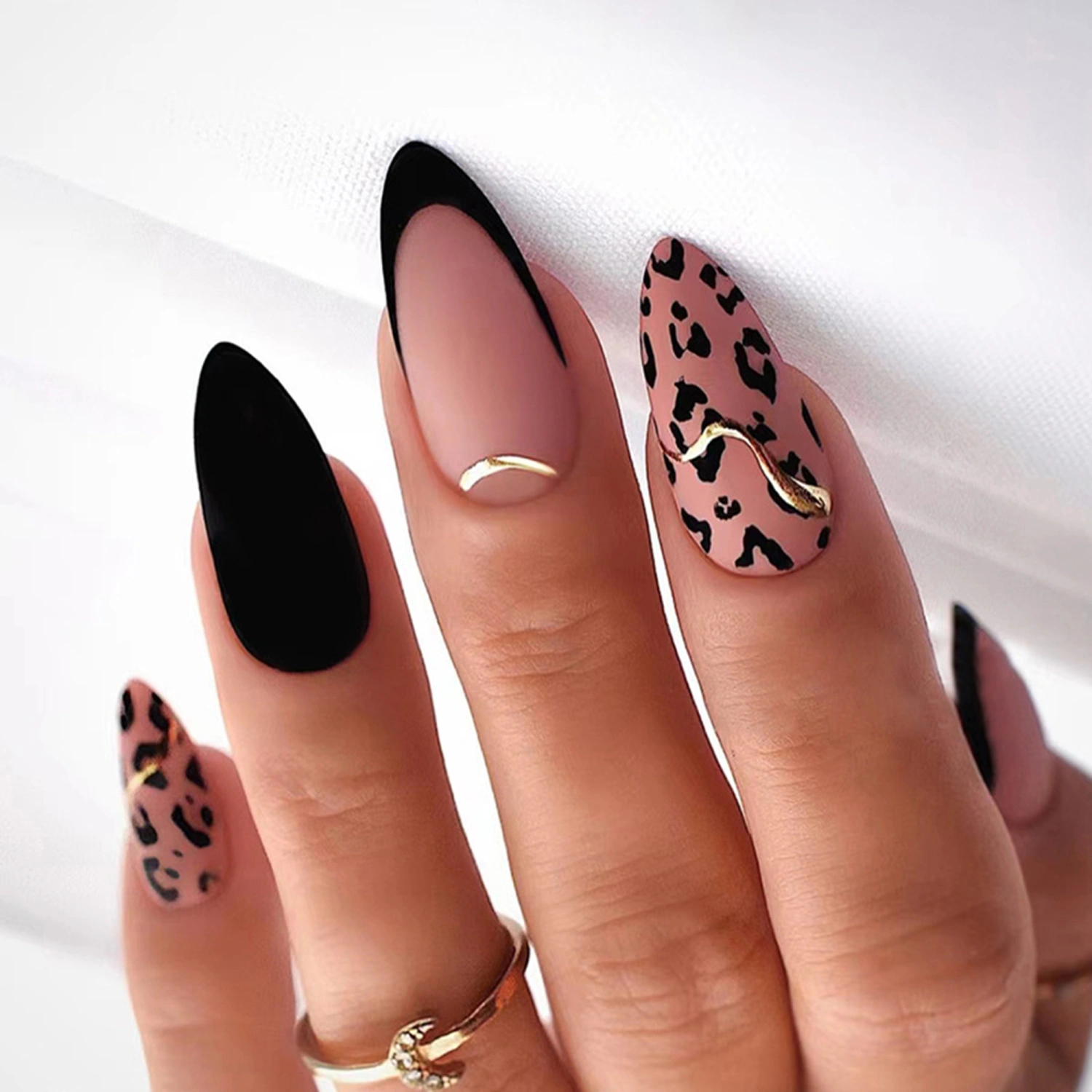 Almond Press on Nails 24Pcs Gold Foil Leopard Medium Length Fake Nails