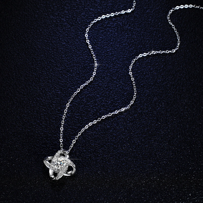 Lucky Clover Zircon Pendant Necklaces Sweet Clavicle Chain Necklace