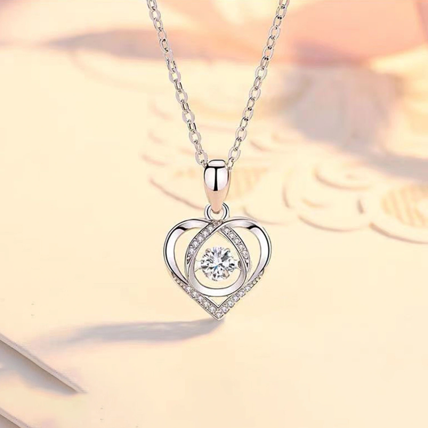Beating Heart Pendant Necklaces Sweet Rhinestone Clavicle Necklace