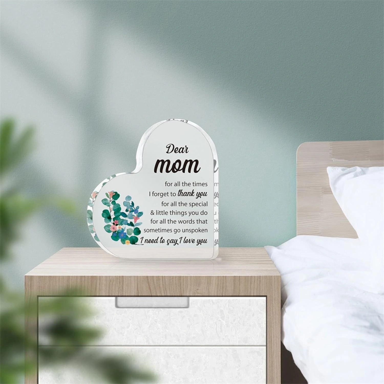 Mom Gift, Thank You Gift Acrylic Heart-Shaped Decor for Mother's Day 