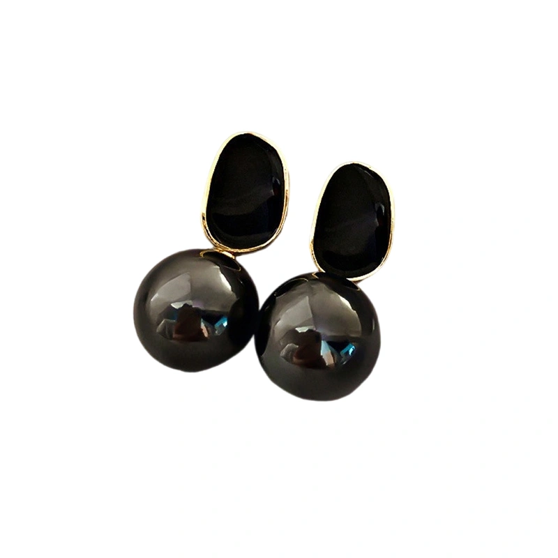 Women’s Vintage Pearl Earrings Lightweight Elegant Drop Dangle Earring
