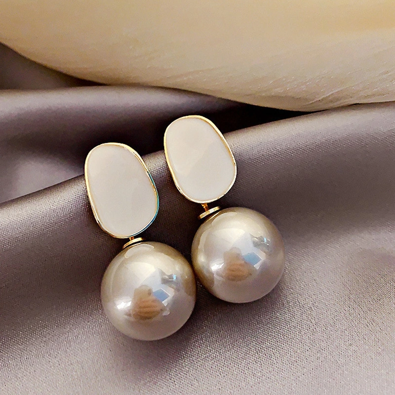 Women’s Vintage Pearl Earrings Lightweight Elegant Drop Dangle Earring