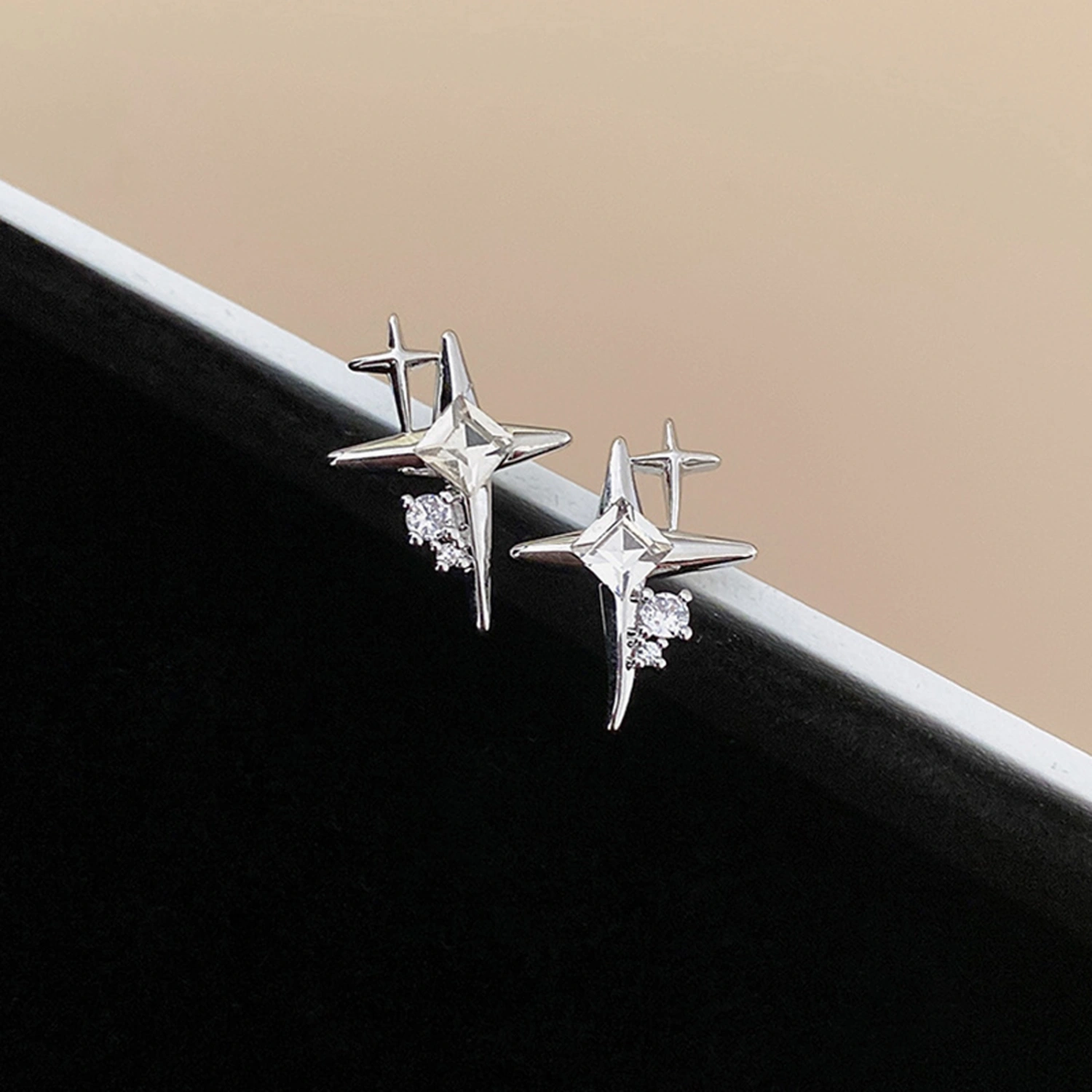 2 Pcs Sliver Star Earrings Rhinestone Stud Earrings Jewelry for Women 