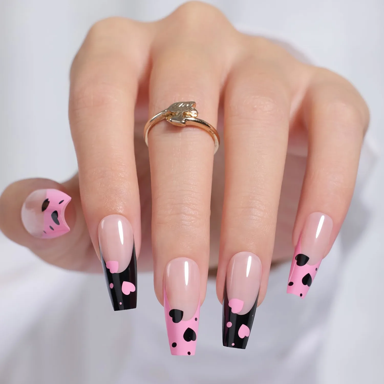 Beetles Press On Nail False Nail Tips 30 Pcs in 15 Sizes Nude Pink Black with 10ml Quick-drying Nail Glue Cute Pink Heart Glue-on Nails Kit Home Salon DIY Love-filled Gifts