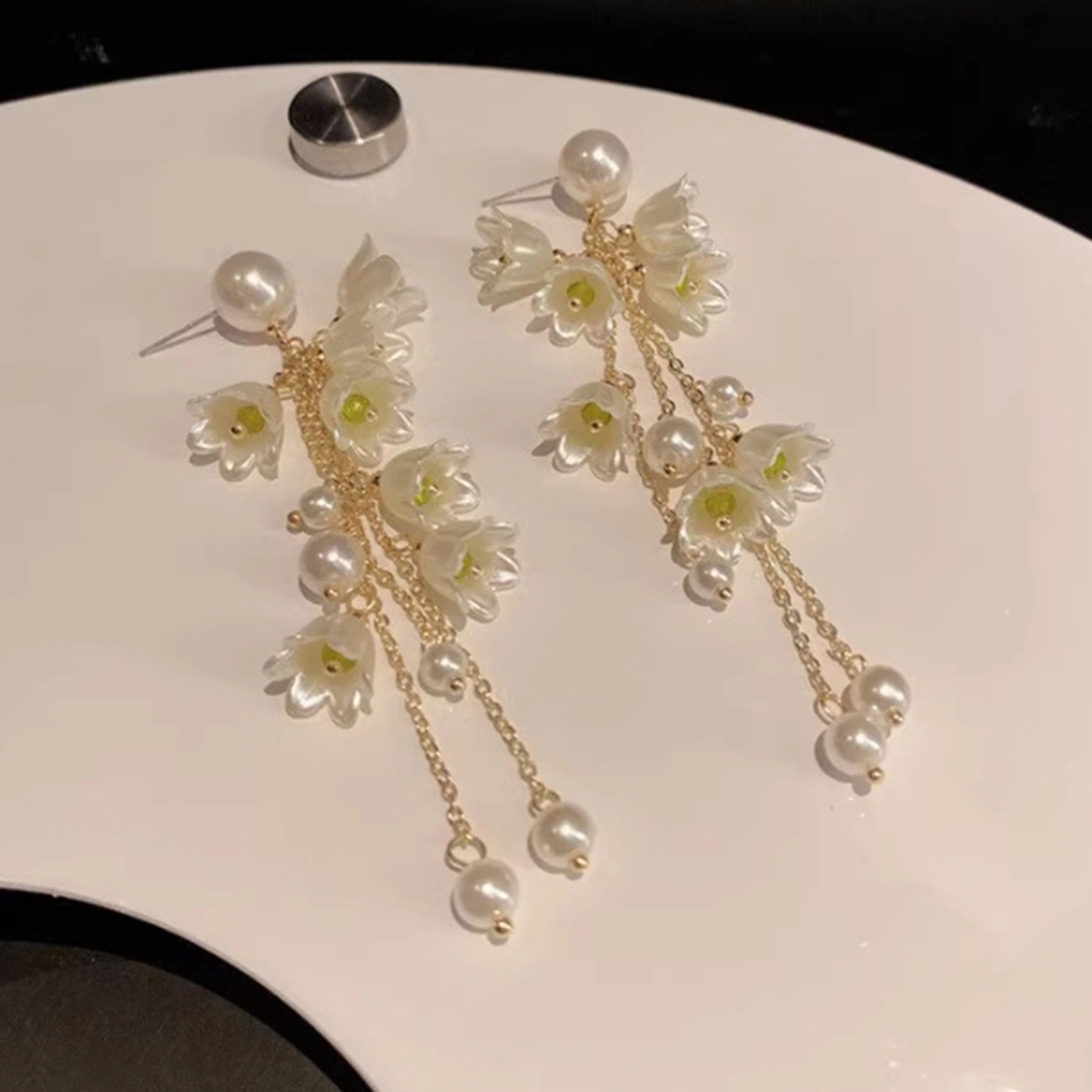 Dangle Earrings for Women Floral Pearl Long Tassel Pendant Earrings