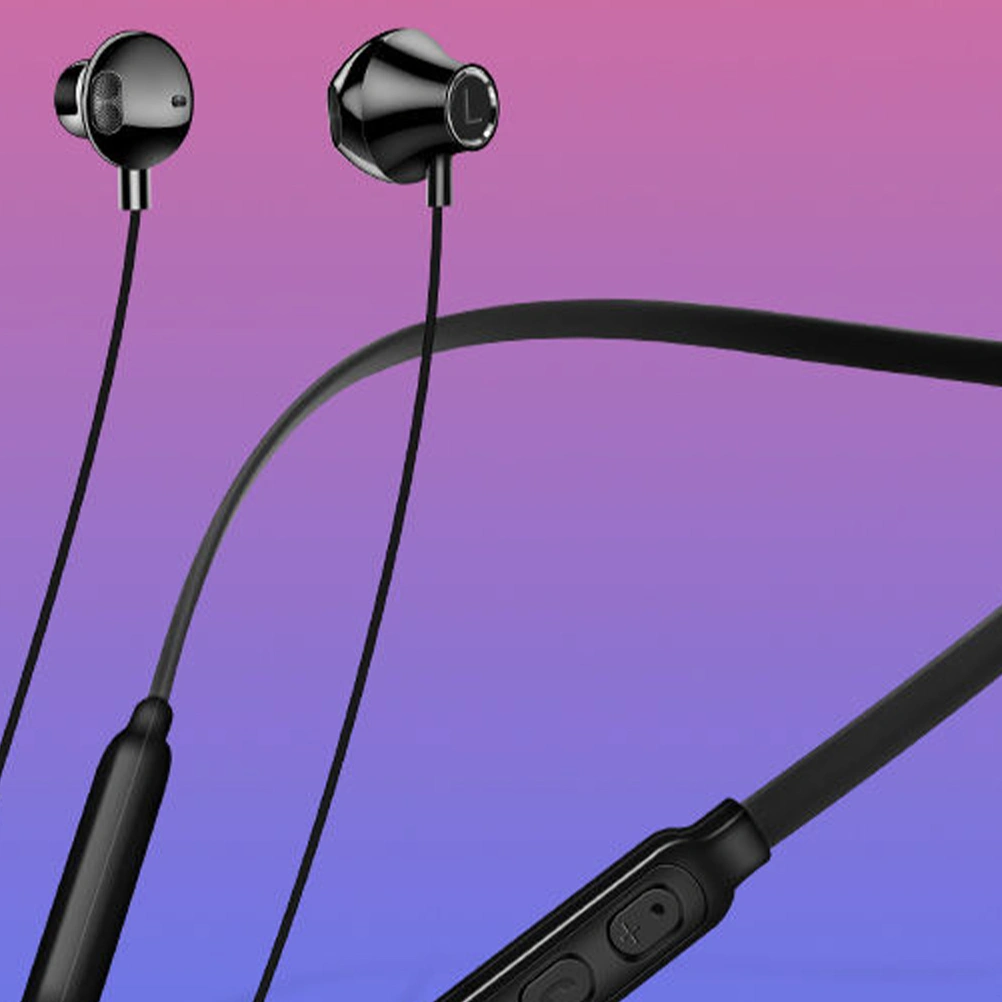 1Pc 5.0 Neck Hanging Headphones Sound Wireless Headphones for Outdoor Sports (Black)