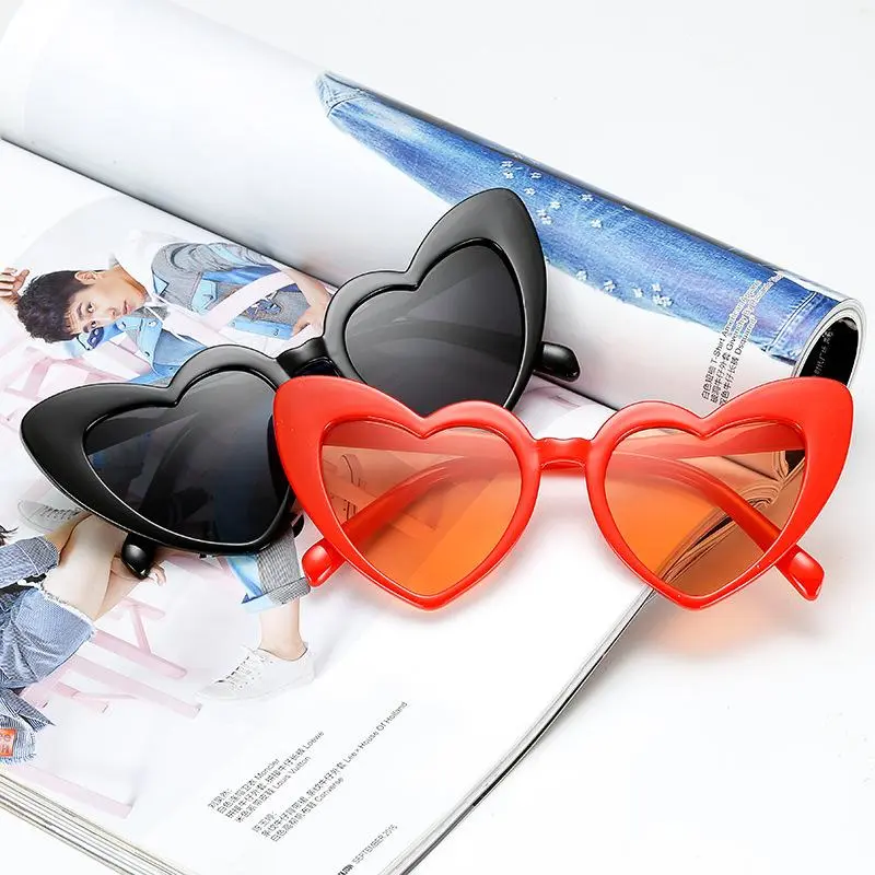 Women's Fashion Love Sunglasses Trendy Heart Shape Frame Slim Sunglasses UV400 Personalized Sunglasses for Women
