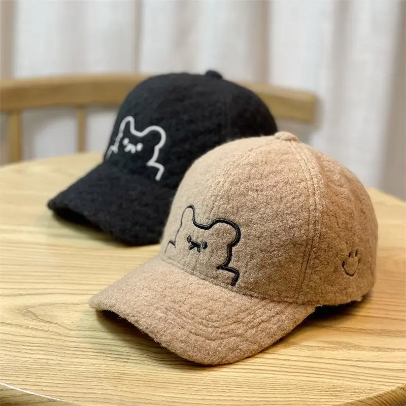 Cute Bear Baseball Cap for Female Winter Korean Warm Plush Cap Versatile Baseball Cap Round Top, Short Brimmed Hat Cute Cartoon Cap