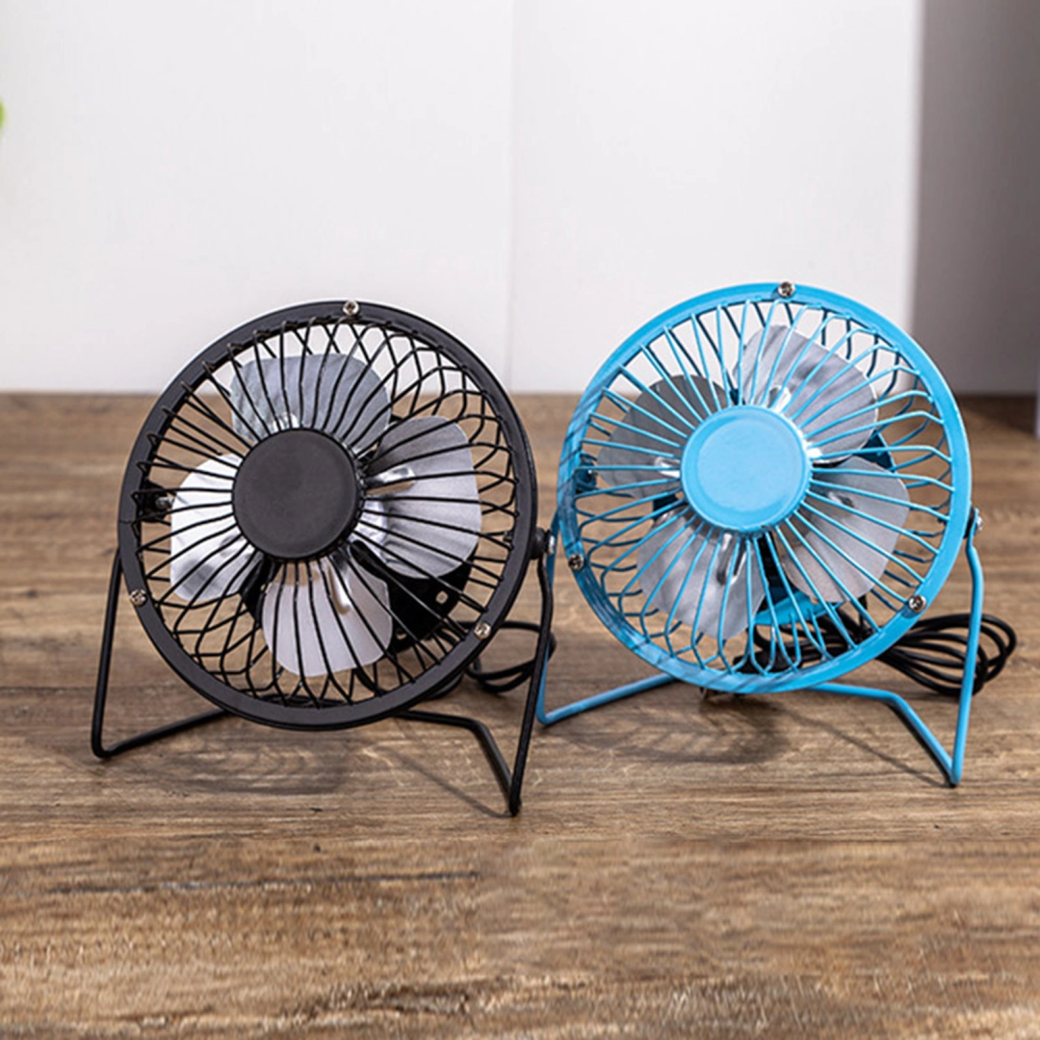 Desk USB Fan Portable Small Fan Quiet Cooling Table Fan for Office