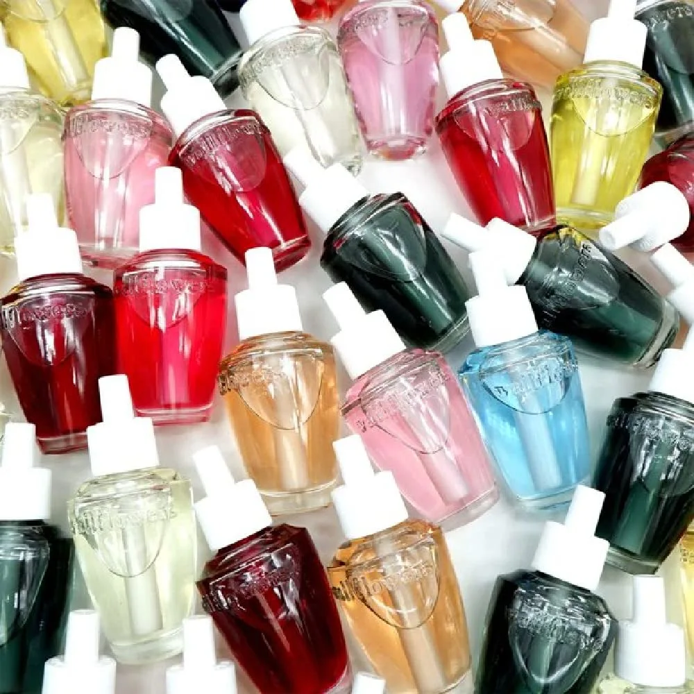 Bath and Body Works New Look! Leaves Wallflowers 2-Pack Refills