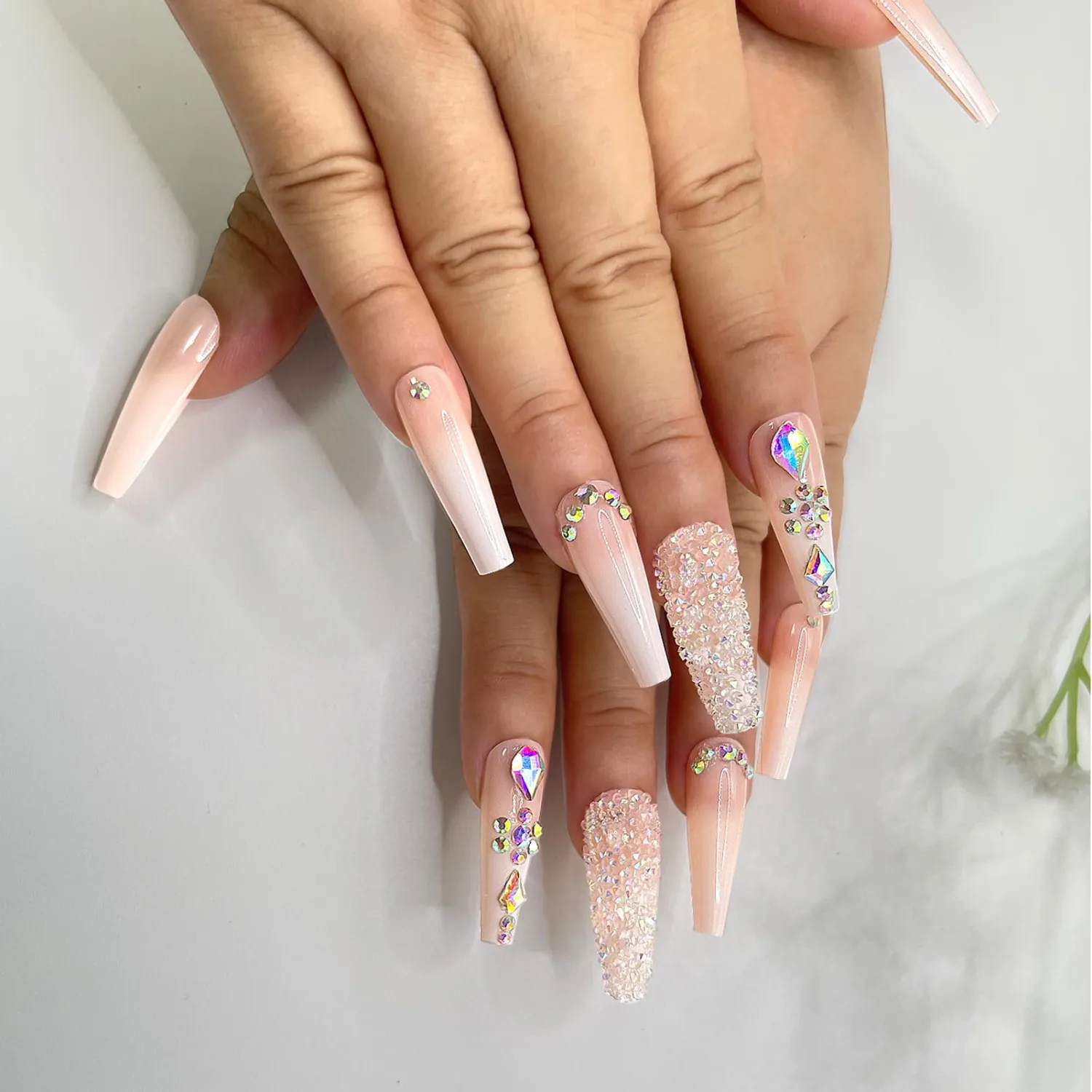 24Pcs Acrylic Press on Nails Long Coffin Glossy Ombre Pink Fake/False Nails With Rhinestone&Glitter Powder Press ons Designs Bling Press on Nails Wedding Artificial Nails Stick on Nails For Women