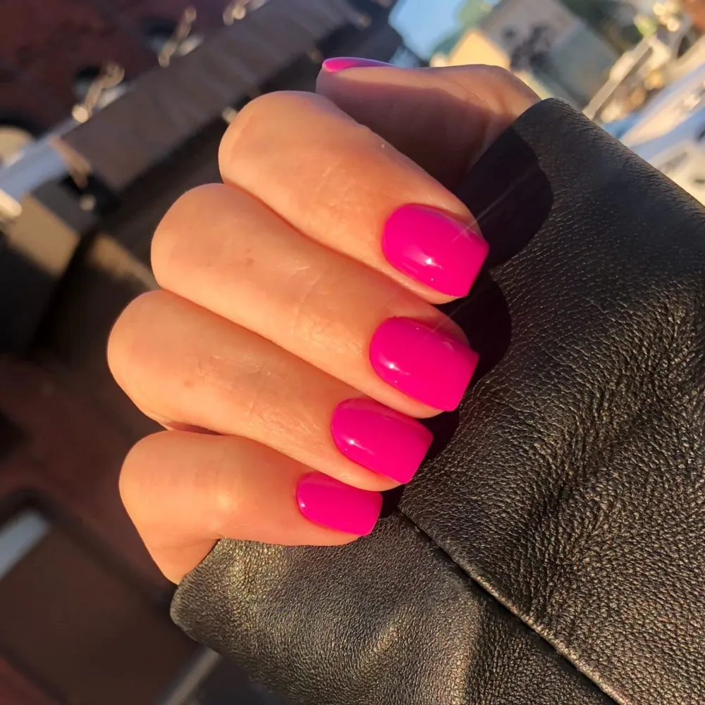 Hot Pink Press on Nails Short Nails for Women,KXAMELIE Square Glue on Nails Short Fake Nails Solid Color Acrylic Nails glue on Thick& Natural False Nails Gel Nails Set for Mani