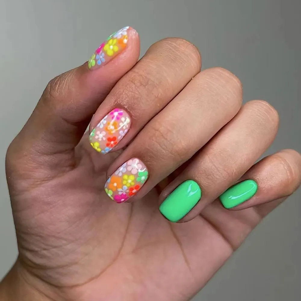 Square Press on Nails Medium RIICFDD Flower Fake Nails Green Full Cover False Nails with Floral Designs Glossy Acrylic Glue on Nails Spring Press on Nail for Women and Girls 24 Pcs