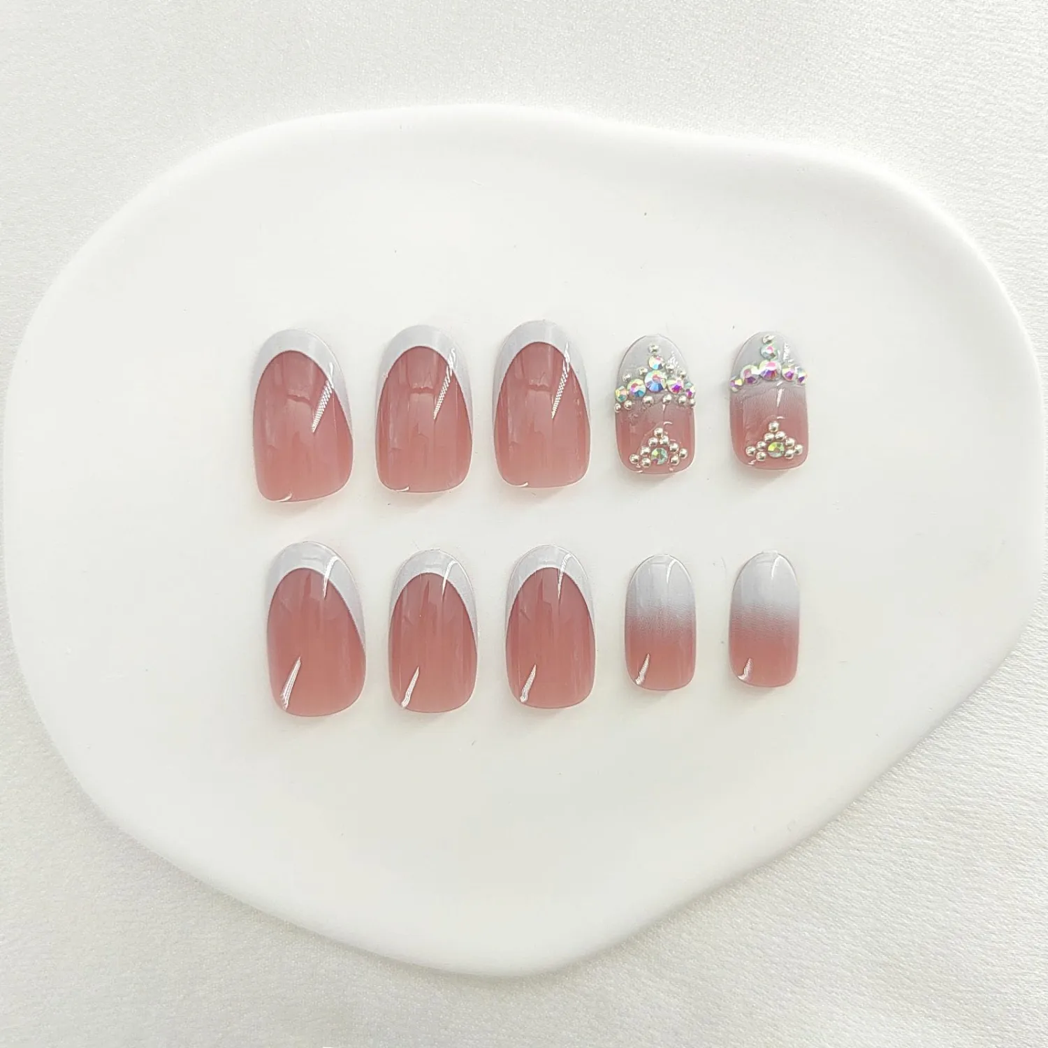 Oval Press on Nails Short Fake Nails White French Tip Glue on Nails Nude Full Cover Acrylic Nails Cute Nails Ombre & Rhinestones False Nails Glossy & Simple Stick on Nails for Women 24 Pcs