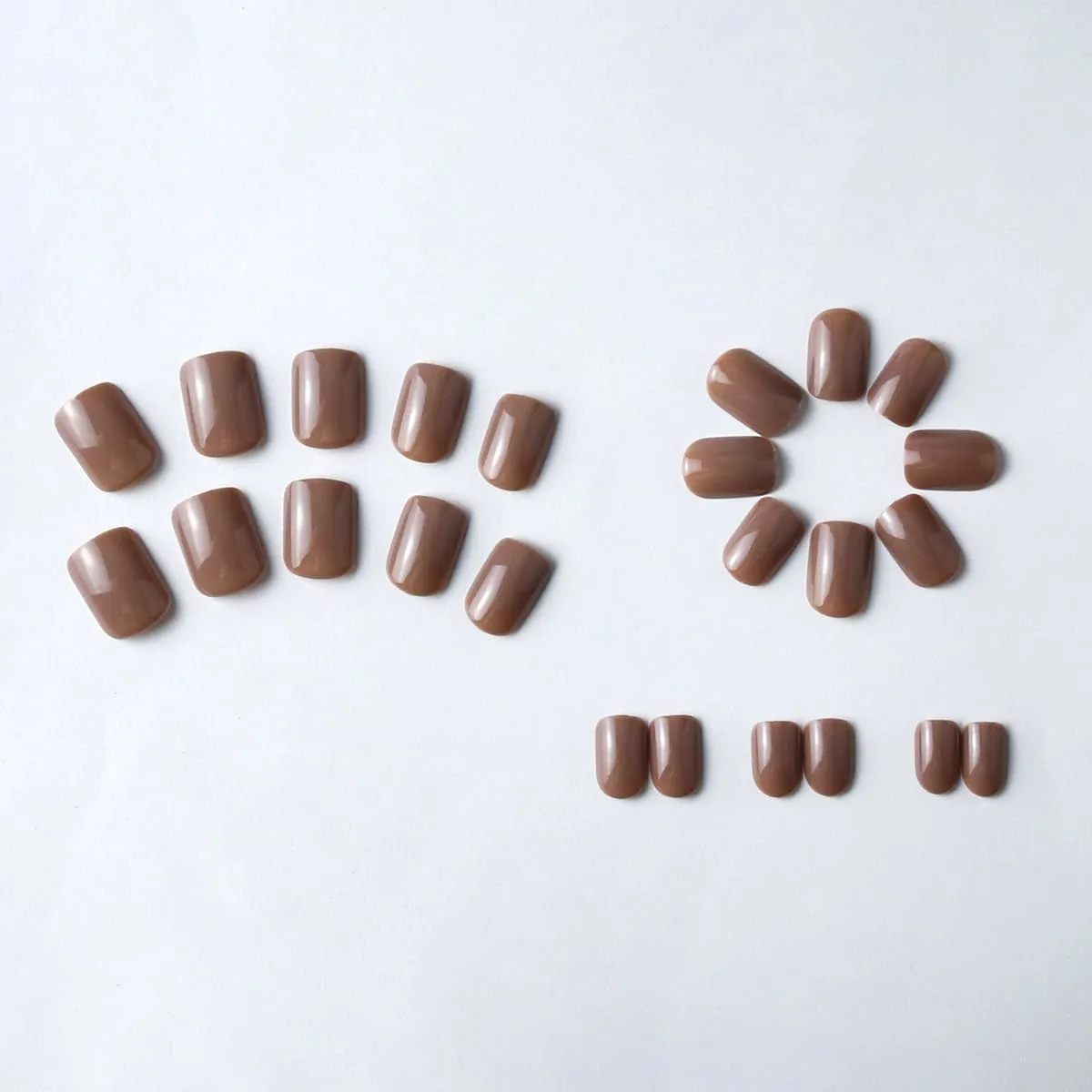 Short Square Press on Nails, Brown Fake Nails Acrylic Pure Color Glossy Nails Glue on Nails Kit 24Pcs