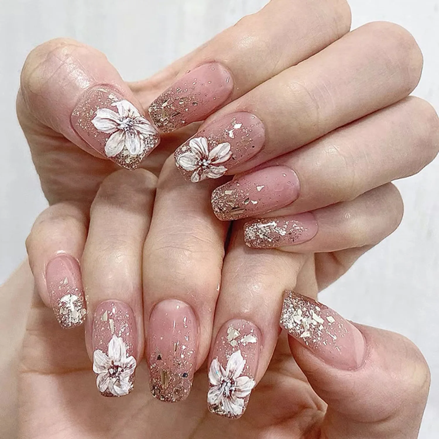 Press on Nails Medium Coffin Pink Fake Nails Acrylic False Nails With White Flower Designs Full Cover Stick on Nails Glossy Glue on Nails for Women