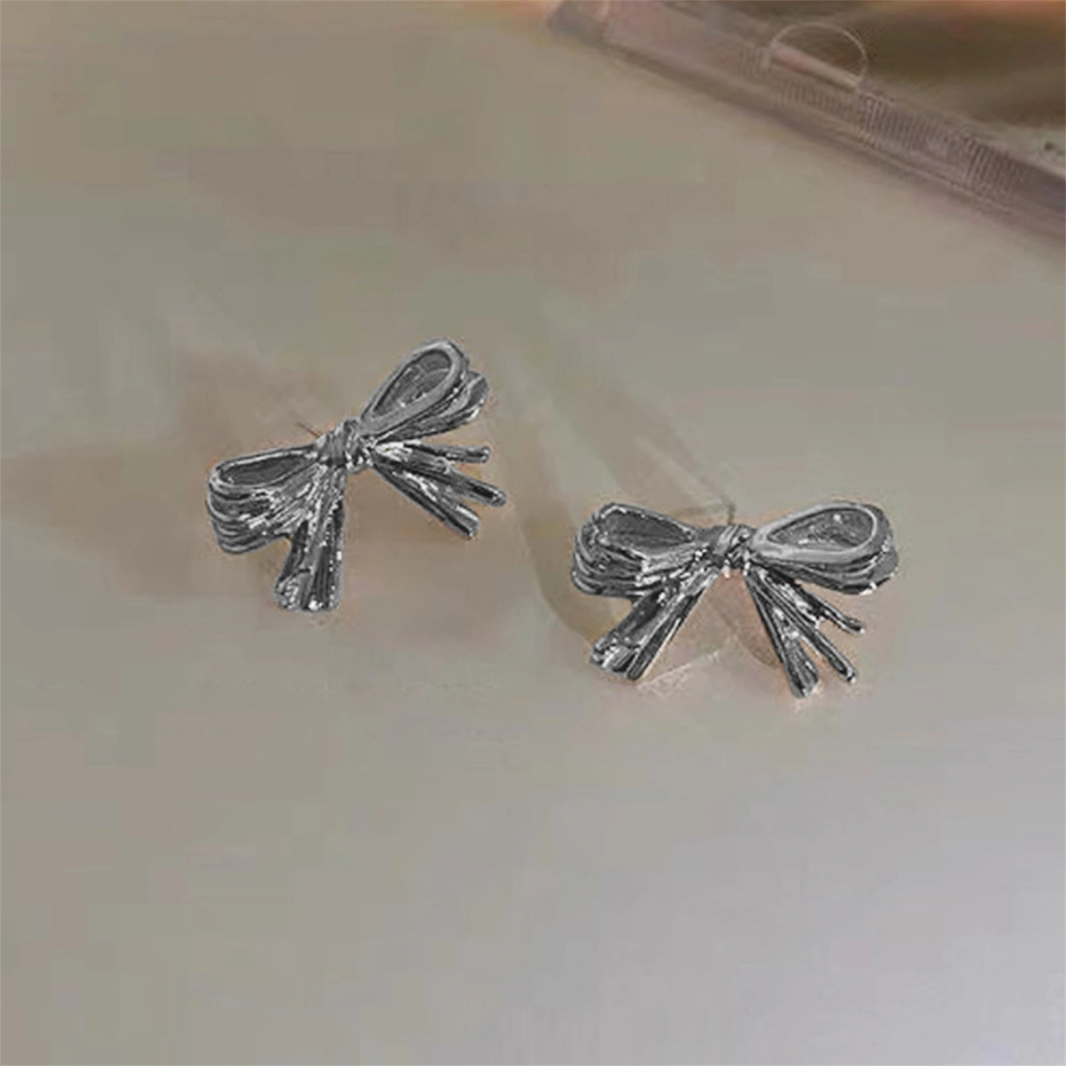 Metal Bowknot Ear Studs for Women Fashion Bowknot Earrings Gift