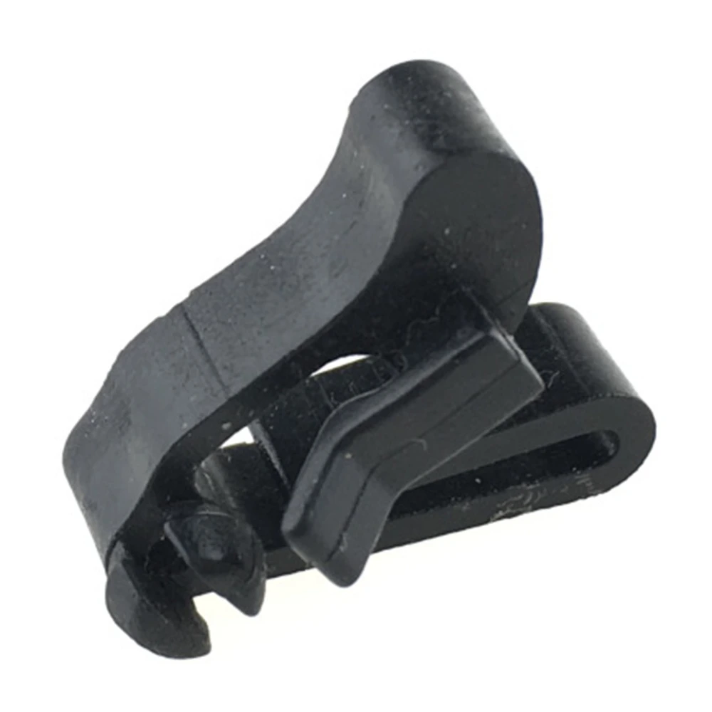 Fuel Gas Tank Door Latch Clip BPX700010 Fuel Flap Latch Retaining Clip for Discovery 2 1998 to 2004