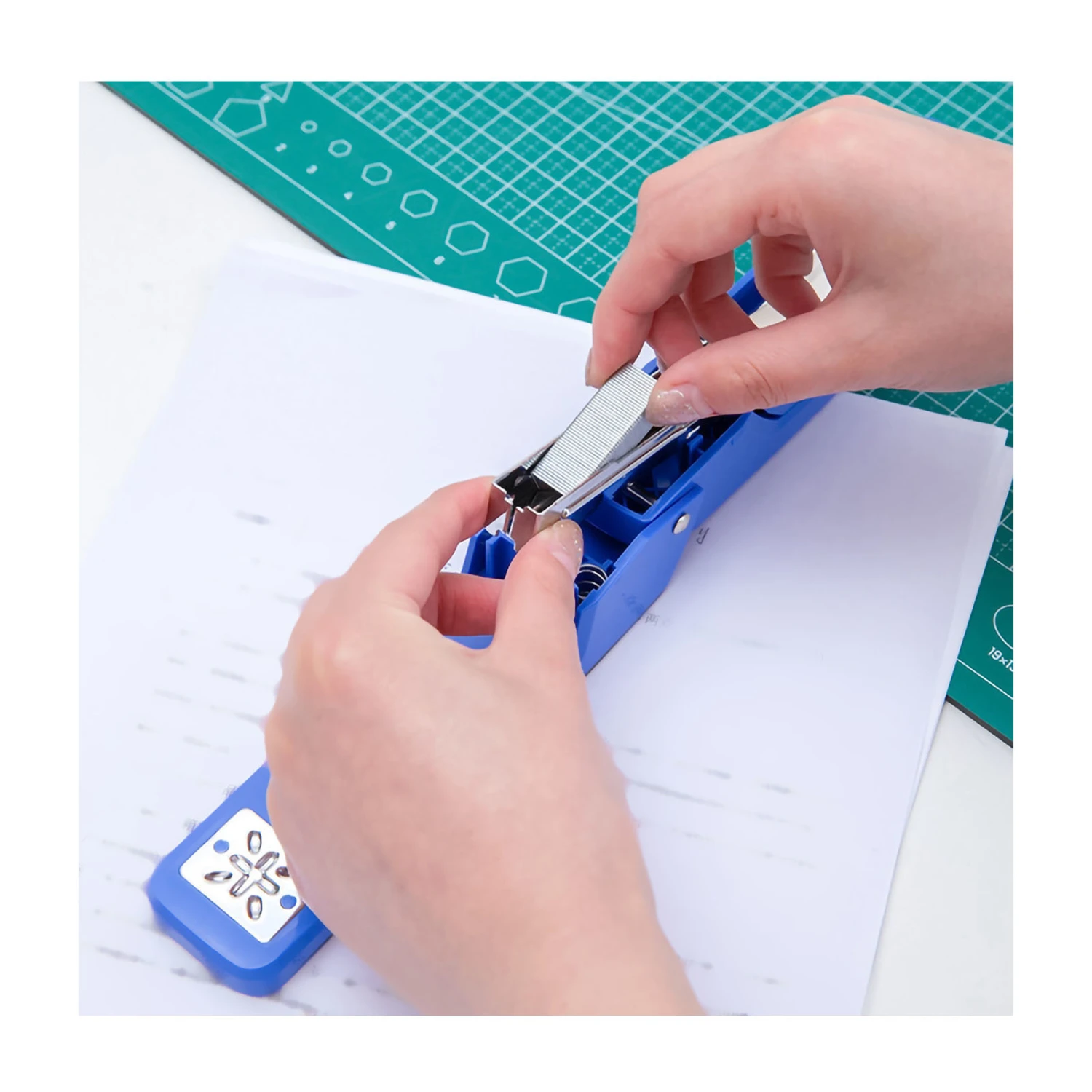 Swing Stapler ABS Metal Material 50 Pcs Paper Fastener 20 Sheets Capacity Desktop Staplers for Office School Blue