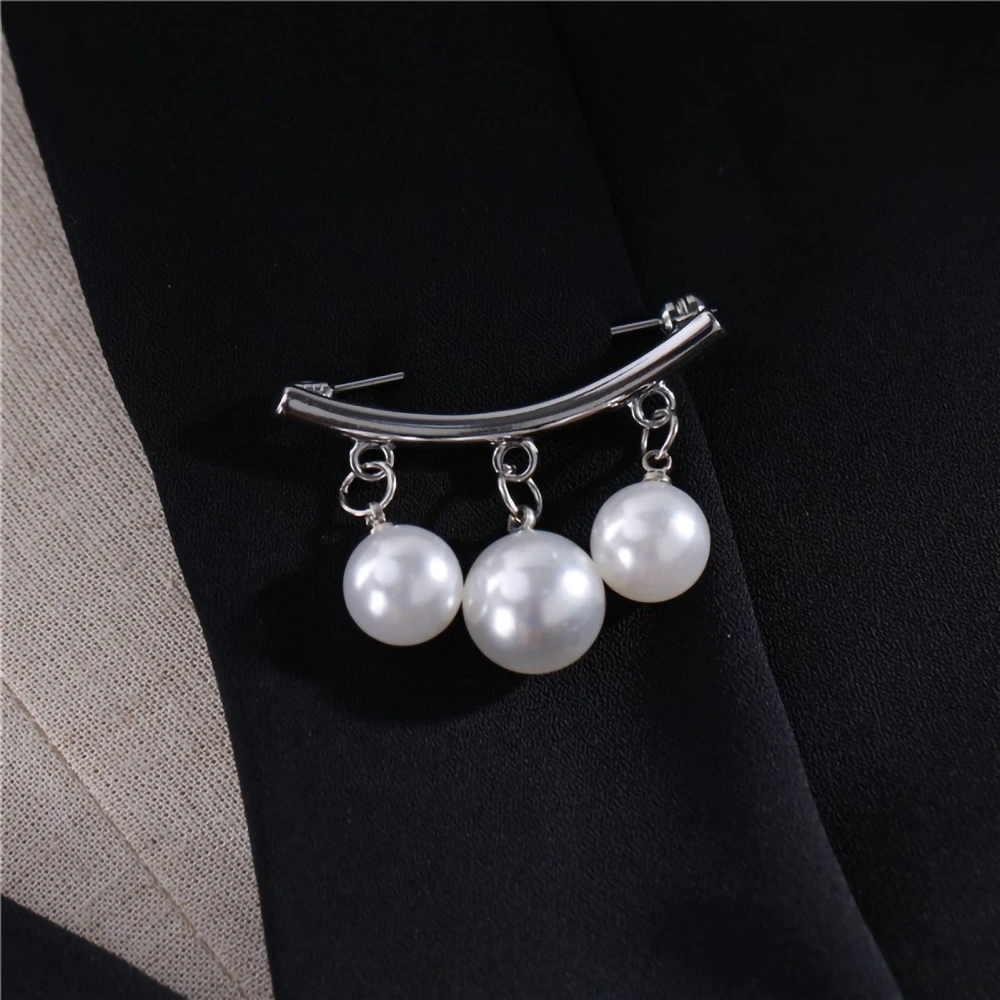 Faux Pearl Brooch Pins Elegant Artificial Pearls Brooch Safety Pin for Women Girls Clothing Dresses Decoration Silver 3 Beads