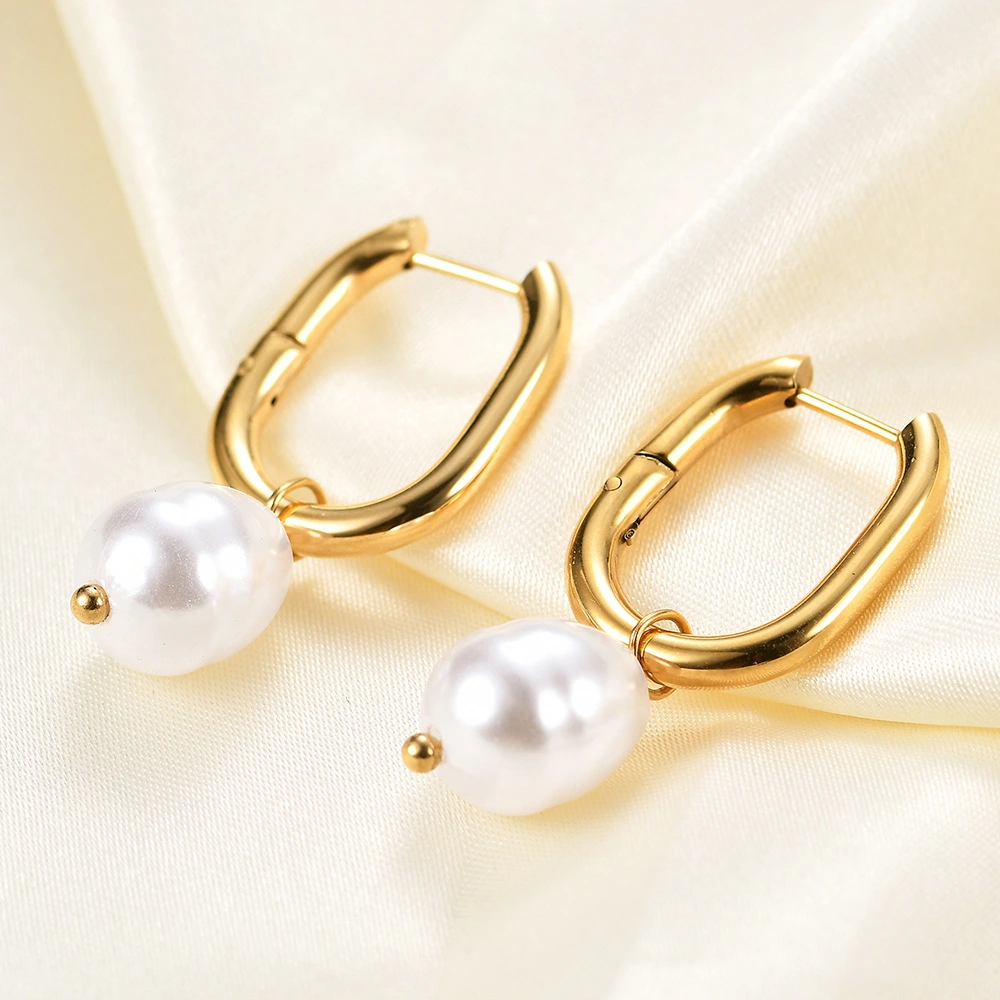 Fashion Simple U-shaped Hollow Stud Earrings