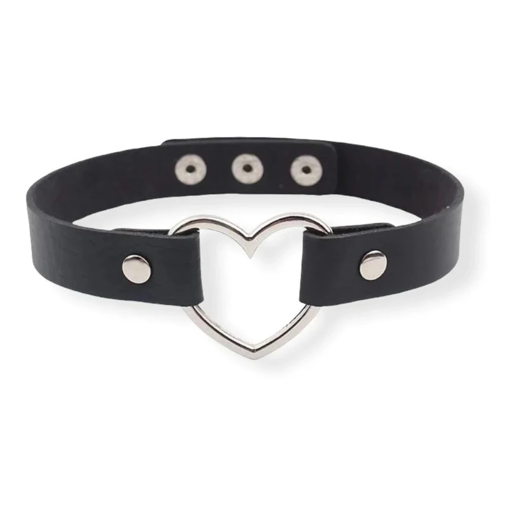 Love Heart Choker Collar PU Leather Heart Shape Adjustable Choker Necklace Collar for Boys Girls Black Leather with 3 Buttons