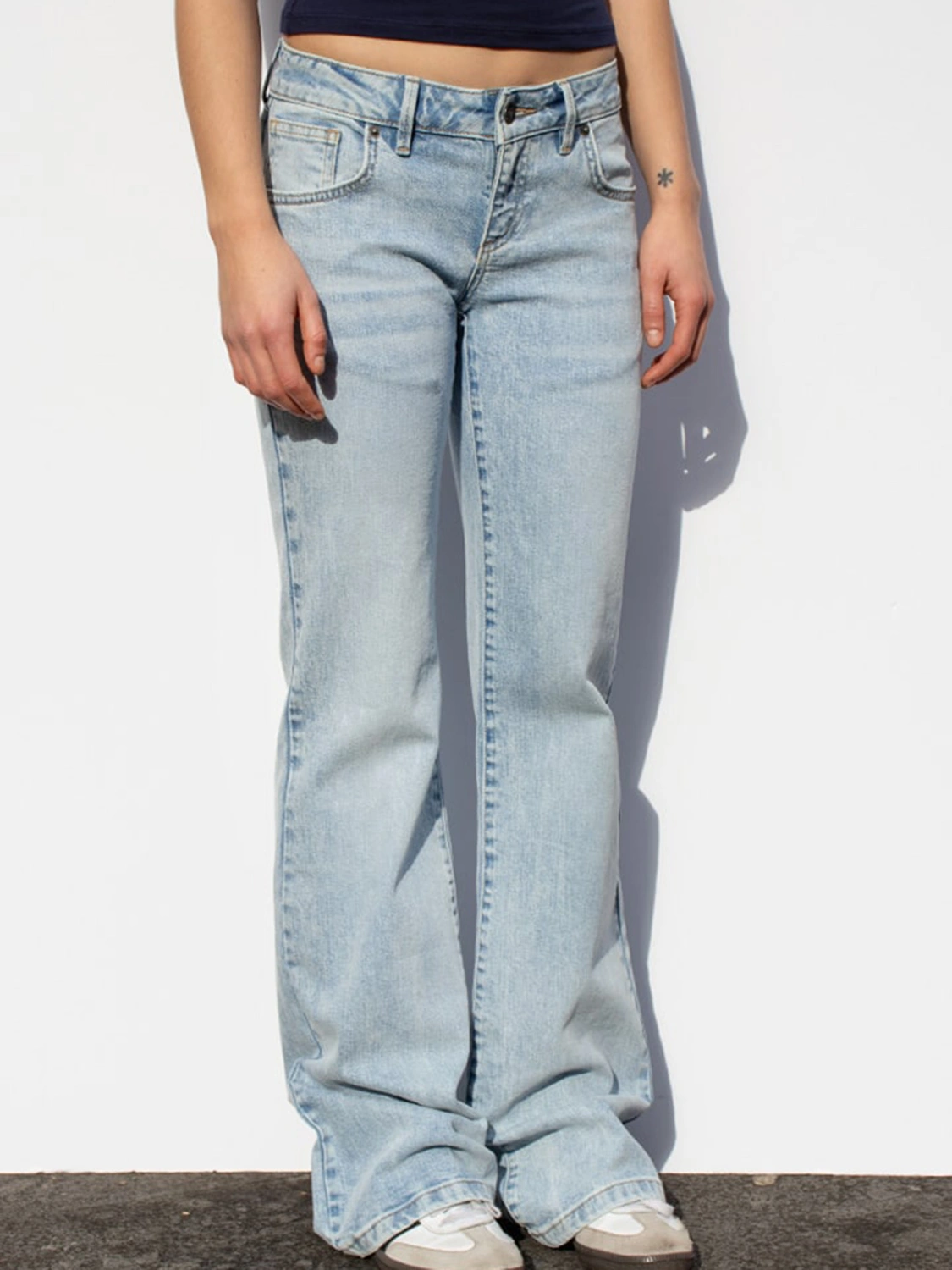 Women’s Fashion Flare Jeans Cute Bow Embroidery Low Rise Denim Pants