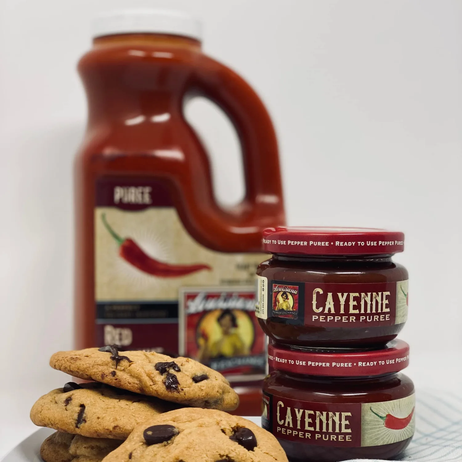 Cayenne Pepper – Louisiana Pepper Exchange – Fresh Pepper Replacement. Save Time and Money in the Kitchen, No More Food Waste. 64 Ounces, Perfect for Professional Chefs and Kitchens, Food Trucks, Catering, and Big Parties. Great for Seafood, Shrimp, and Crab Boils – Spice, Heat and Authentic Pepper Flavor