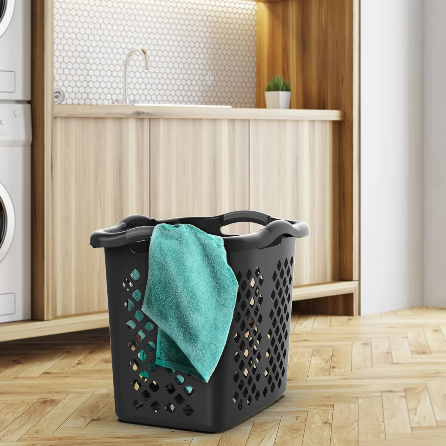 EGEN Home Logic 2 Bushel Lamper Plastic Laundry Basket with Silver Handles, Black