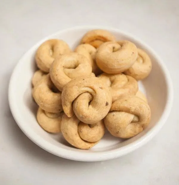 Sogno Toscano Italian Pugliese Taralli, Fresh Baked, free from Palm oil, Classic italian crackers - 300g / 10.6 oz
