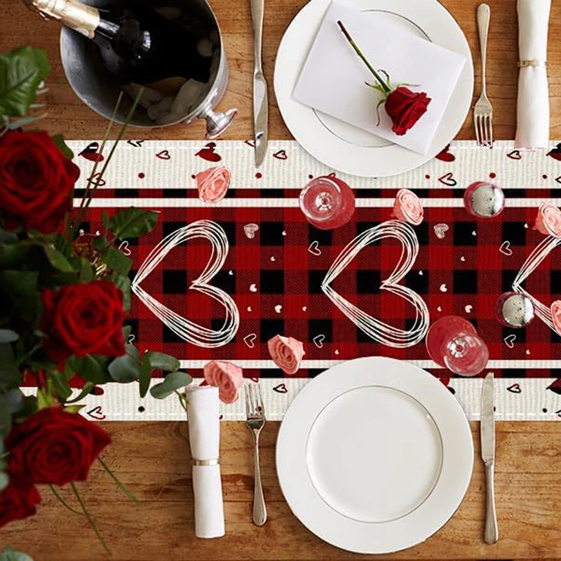 Valentines Day Table Runner, Plaid Heart Print Tablecloth Home Decor