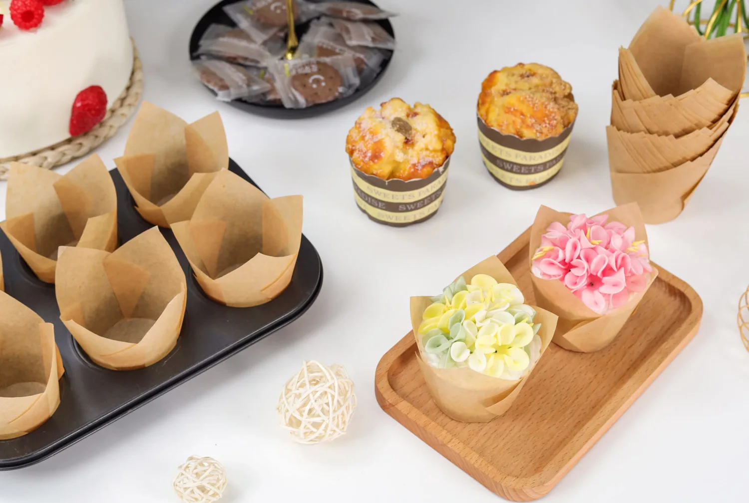 300PCS Tulip Parchment Cupcake Liners Standard Baking Cups Muffin Wrappers Perfect for Baking, Birthday Parties, Weddings, Baby Showers, Bakeries, Catering, Restaurants Standard Size (Nature)