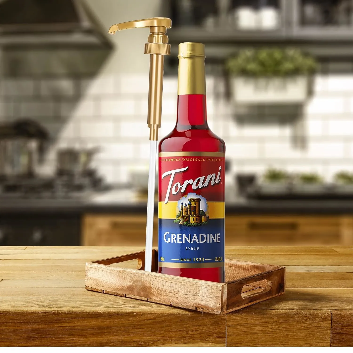 Grenadine Syrup for Drinks 25.4 Ounces with Little Squirt Syrup Pump