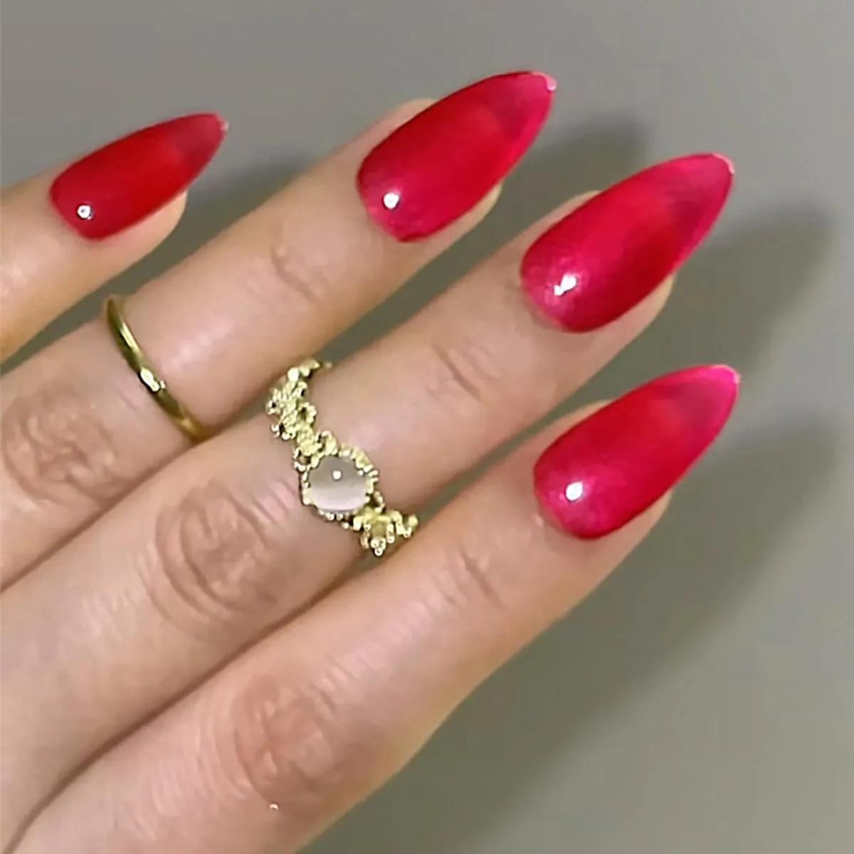30 Pcs Red Press on Nails Short Almond - YEFIUO Extra Short Fake Nails Press ons Nail Art Tips French Glitter Glue on Nails with Design Full Cover False Nails Stick on Nails Acrylic Nail Kit